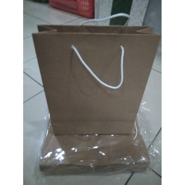 

Paper bag buku polos coklat isi 12 pcs/murah & terlaris