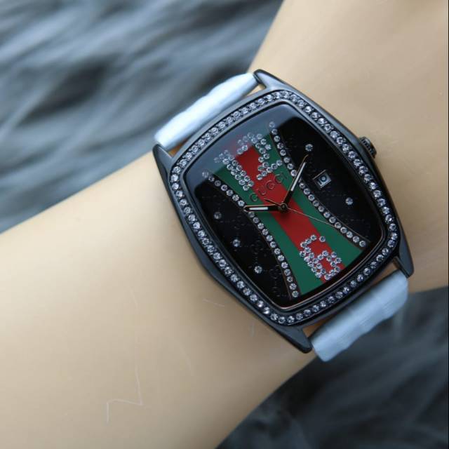 JAM TANGAN WANITA GUCCI BODY HITAM KULIT TANGGAL AKTIF || DIAMETER 3.7 CM || COD