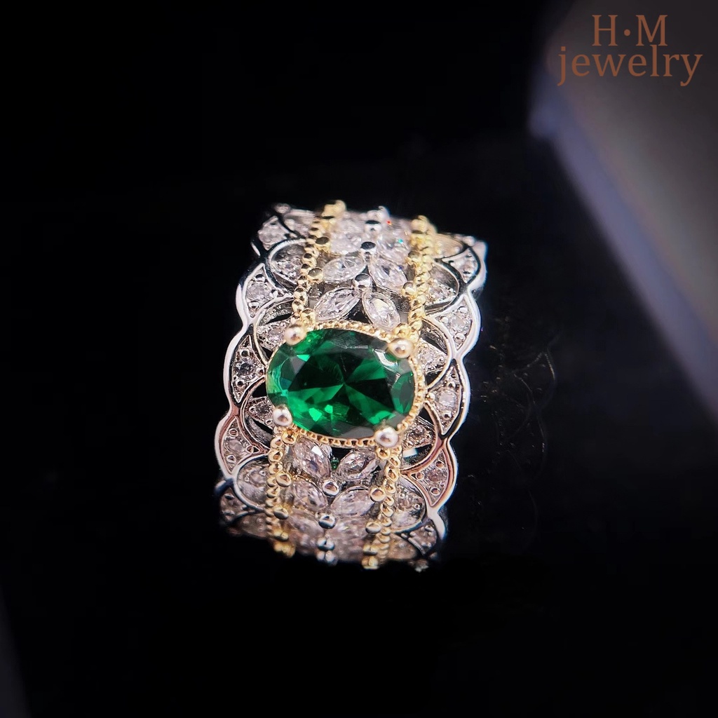 Cincin Emas Aksen Renda Zamrud Berlian Besar Gaya Vintage