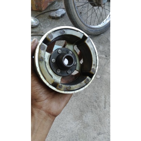 mahnet yamaha v80 cdi