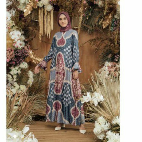 PL Anggrek Dress in Laelia