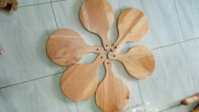 Talenan / Telenan / Telnan Kayu mahoni diameter 21cm / Wooden Cutting Board / Talenan Pizza