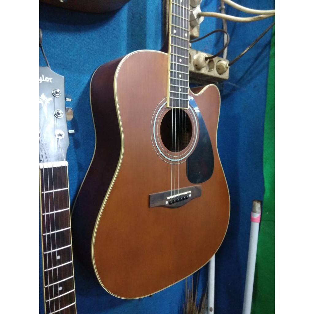 Gitar Akustik Merk Cort Jumbo Warna Coklat Doff Trusrod Cyprus Senar String Jakarta Murah