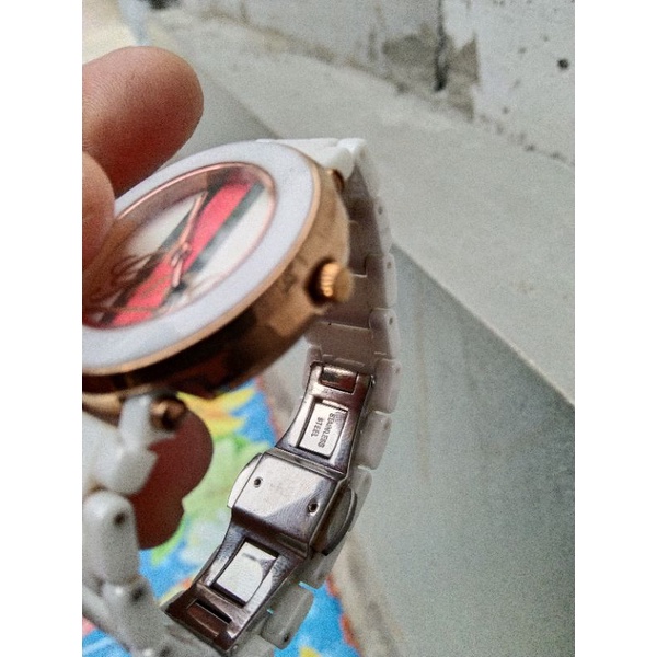 jam tangan gucci preloved