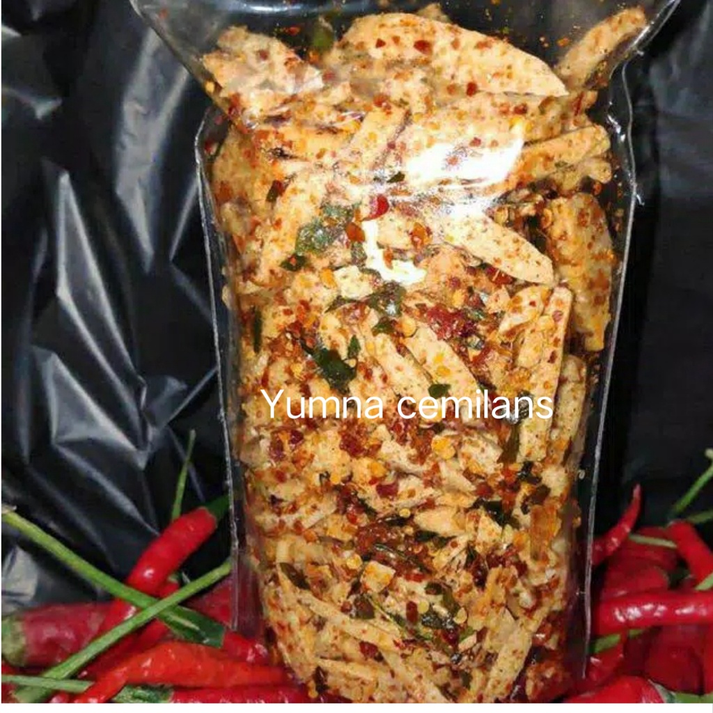 

basreng pedas gurih extra daun jeruk kemasan 100 gram /baso goreng /seblak basreng asli bandung
