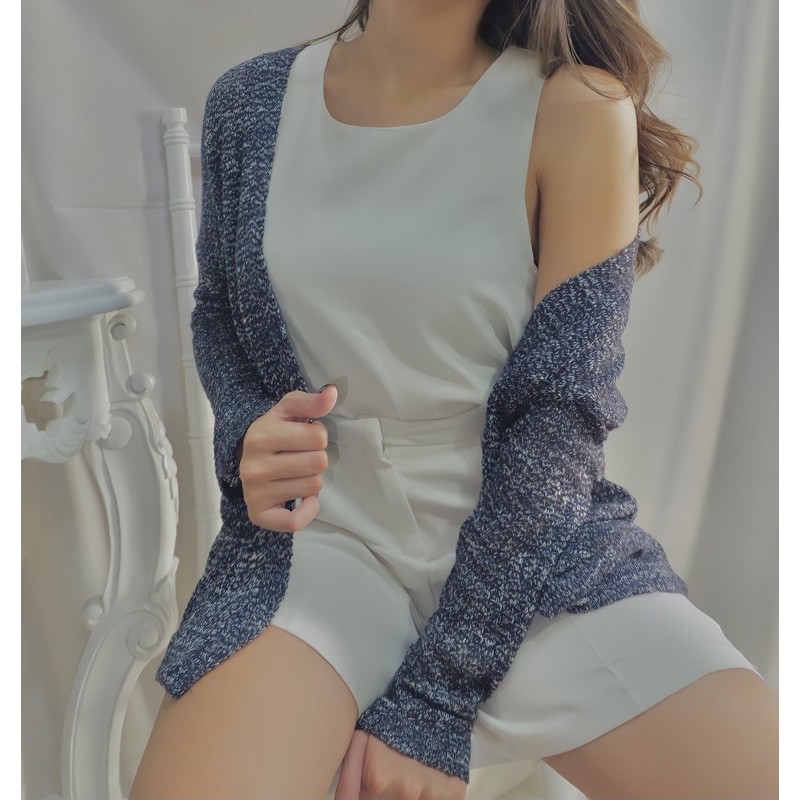 Crop Top Wanita (Preloved) GOOD QUALITY kancing samping bisa dilepas