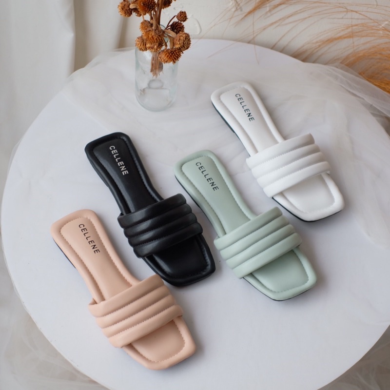 𝗖𝗘𝗟𝗟𝗘𝗡𝗘 Puffy Sandal (flat) / sandal harian empuk