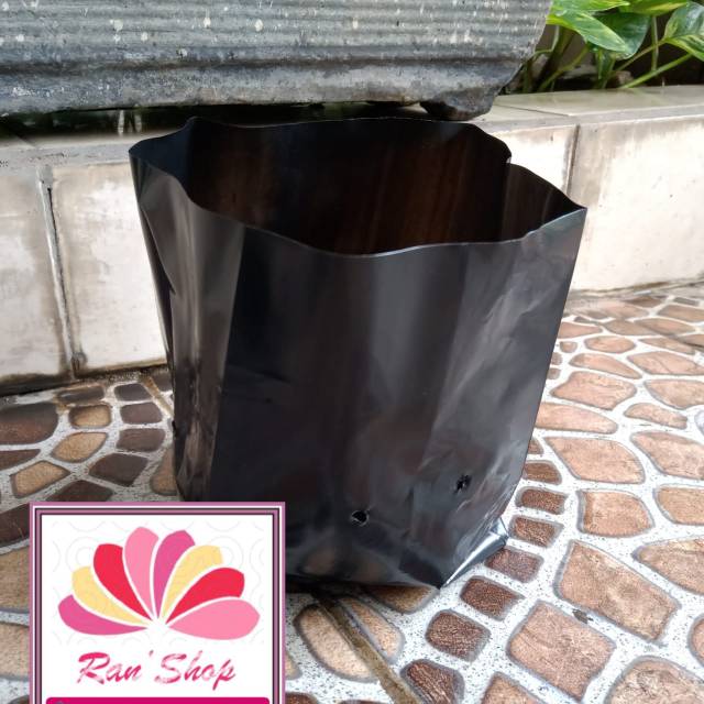 PLASTIK POLY BAG TEBAL / POT POLY BAG TANAMAN U20