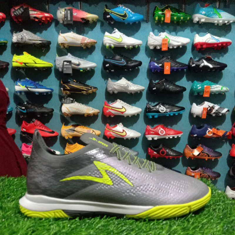 sepatu futsal specs accelerator alpha elite in