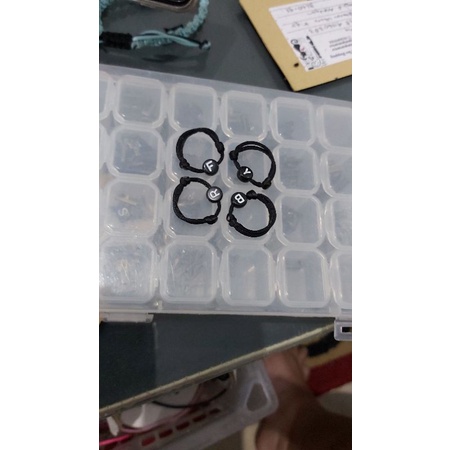 cincin inisial tali hongkong 4rb/cincin