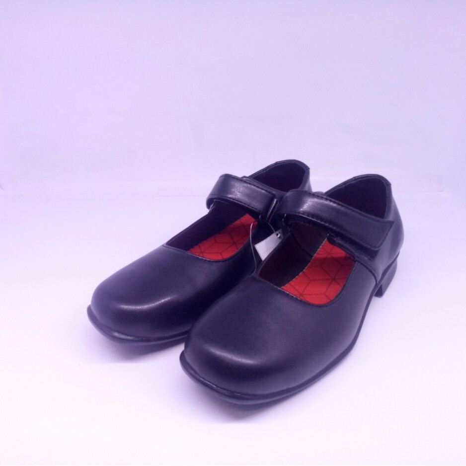 BATA Sepatu sekolah fantofel wanita B-first/Hitam promo Rp 2̶4̶9̶.̶9̶0̶0̶