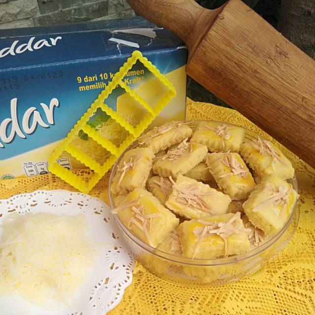 

Kue kastengel lumer 500 gr