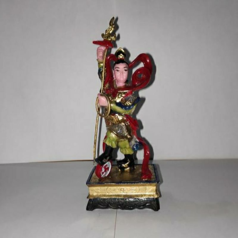 Patung dewa naca berdiri (Lo-chhia)