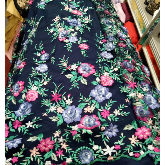 BAHAN TILE 3D PANCA WARNA