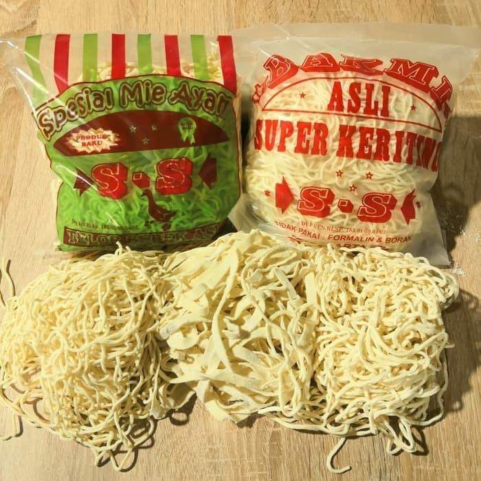 

Mie Ayam Mentahmie Basah 500Gr - Mie Halus - Halus