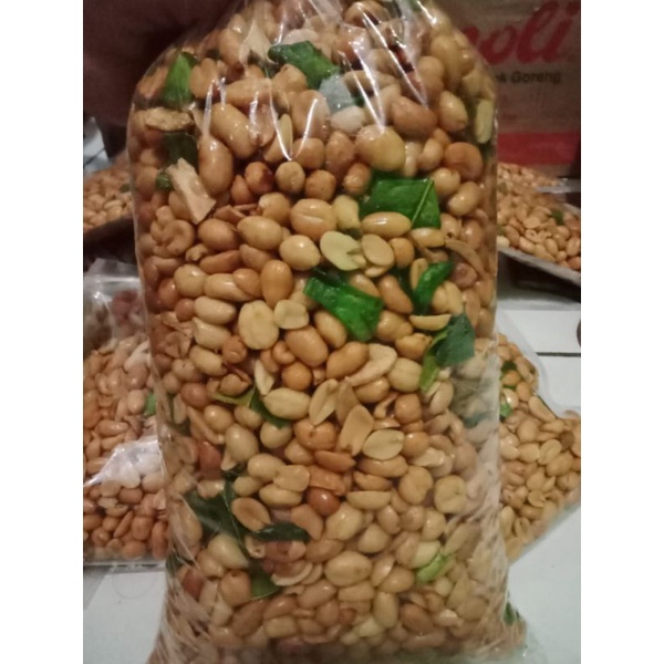

kacang goreng bawang putih//1000gr