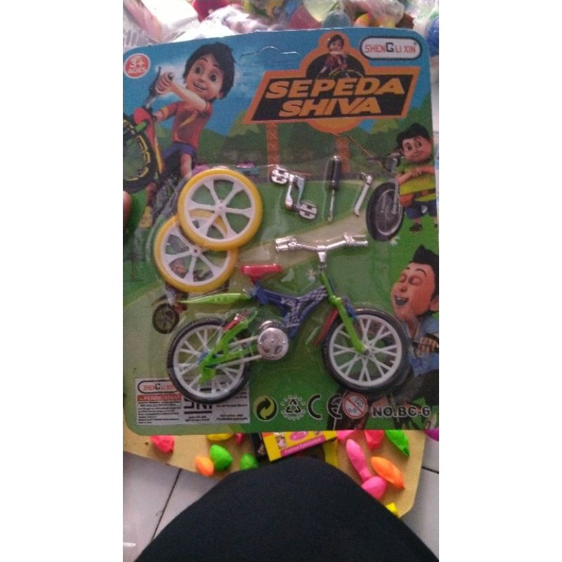 MAINAN anak SEPEDA SHIVA set