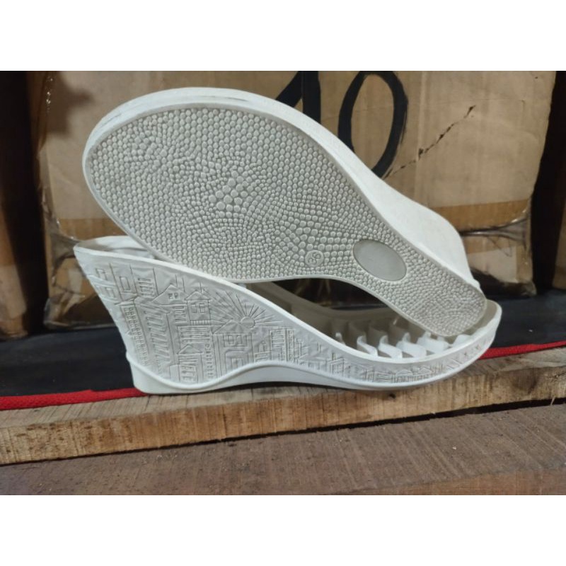 SOL/OUTSOLE sandal wanita 7 cm/MATIZ 710