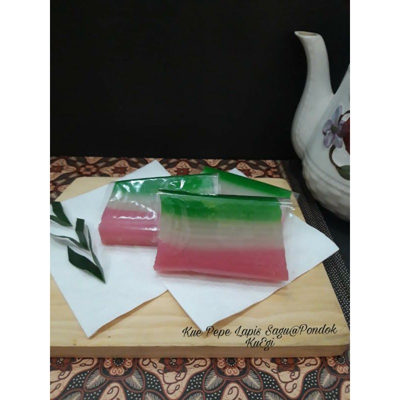 

kue Pepe / Lapis Sagu KuEgi