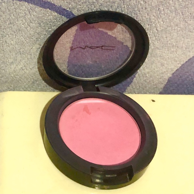 Preloved mac blush on