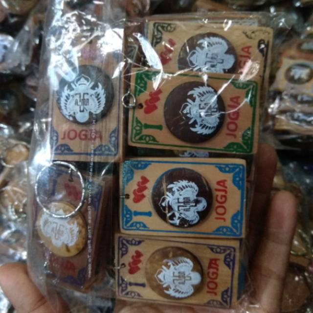 TERMURAH! TERLARIS! 1 SET (20 PCS) GANTUNGAN KUNCI I LOVE JOGJA VARIASI - SOUVENIR UNIK DAN CANTIK