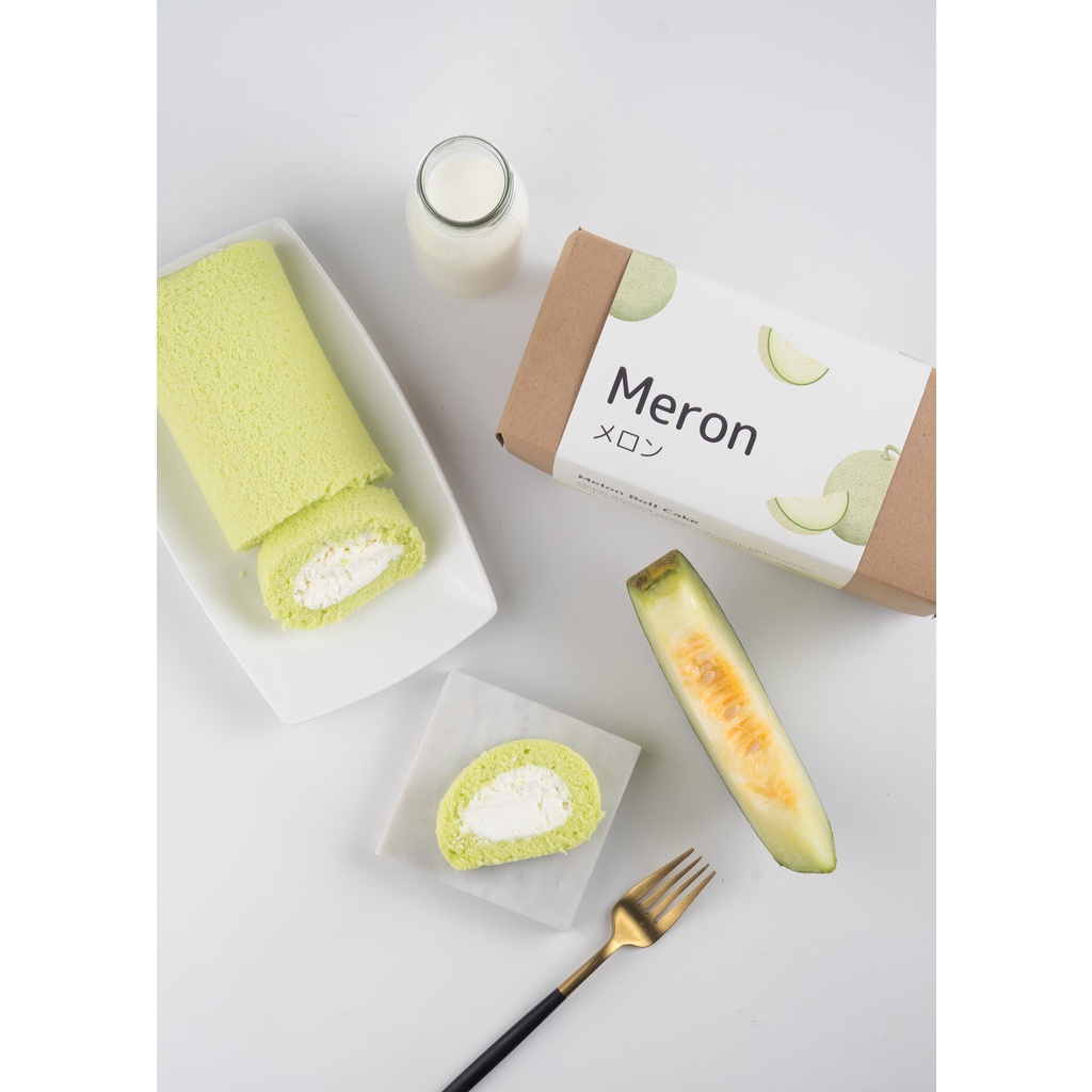 

Meron (Melon) Roll Cake