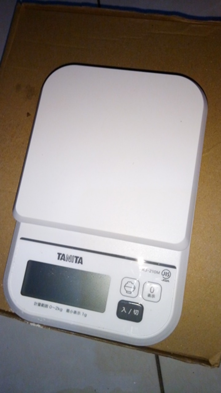 Tanita Timbangan Dapur Kj- 210- Digital Kitchen Scale 2kg/1gr