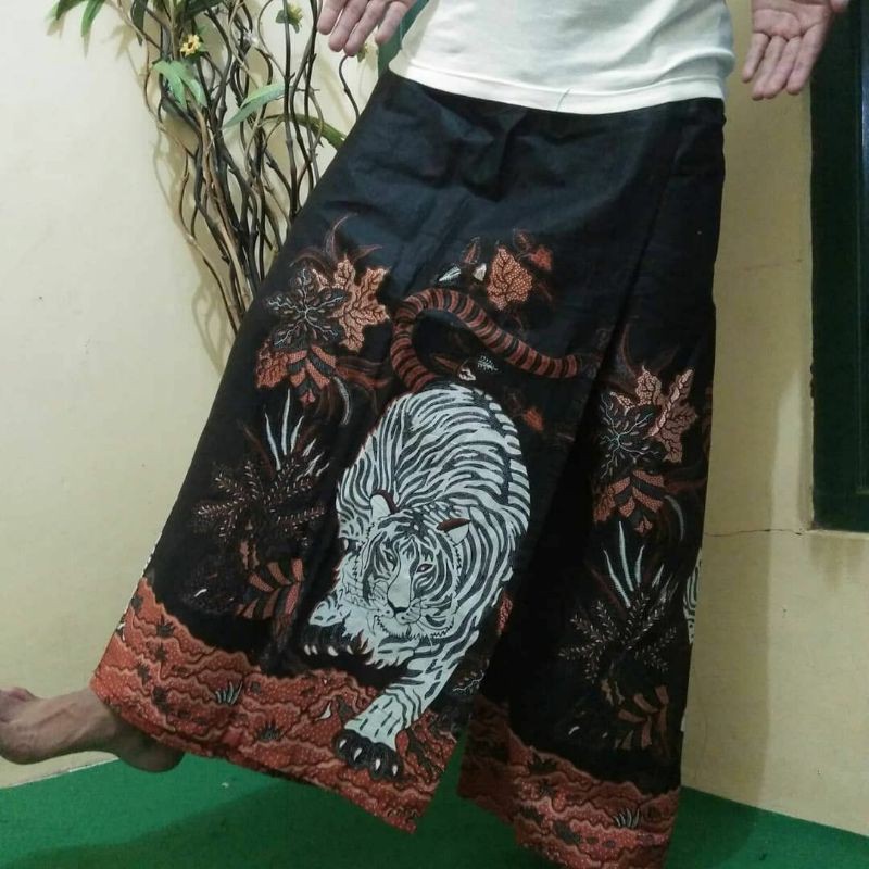 Celana Sarung Dewasa Motif Macan Putih