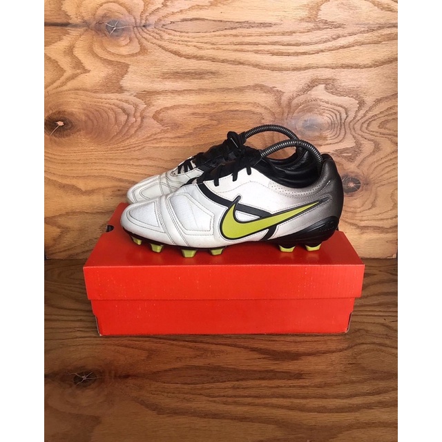 sepatu bola Nike ctr 360 Fg