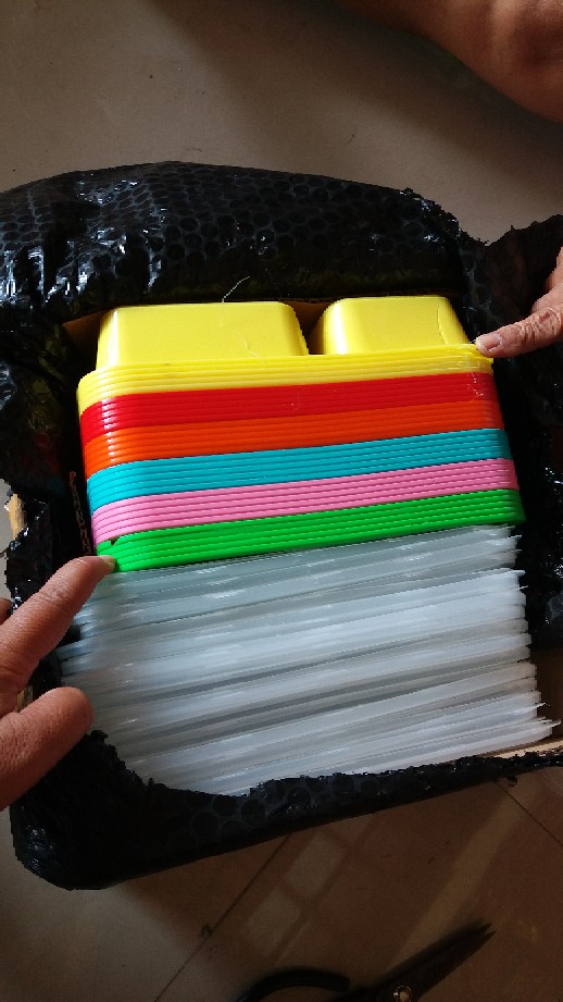 Kotak Makan Plastik Sekat 3+1 Warna Warni Dgn Tutup/ Box Bento Sekat