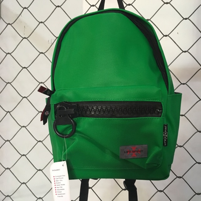 

BIG ZIP UK KECIL