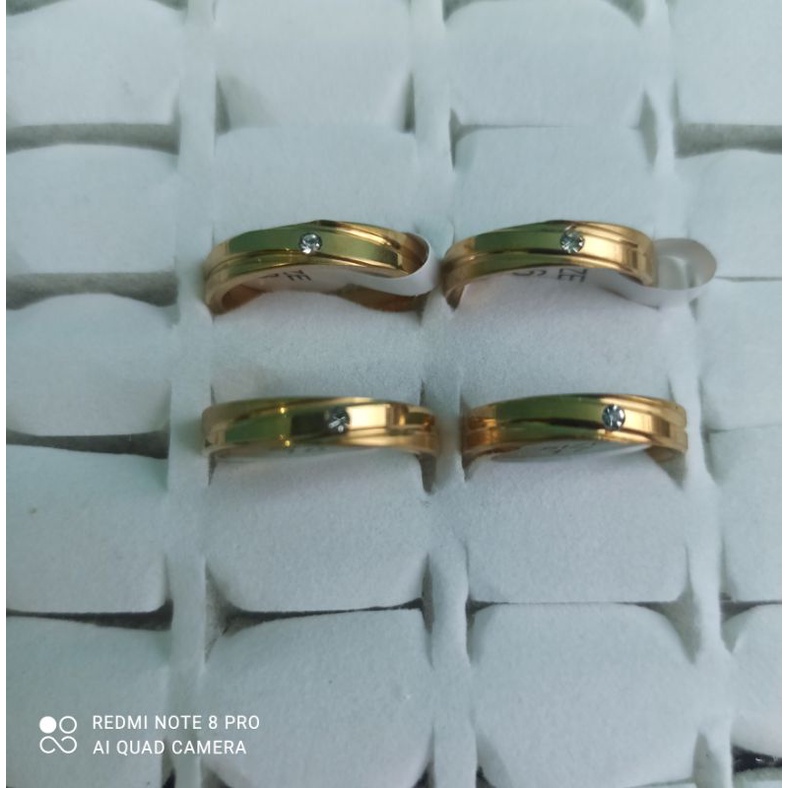 CINCIN TITANIUM MOTIF SELENDANG DEMEN WARNA EMAS