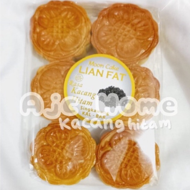 

MOON CAKE LIAN FAT KACANG HITAM / MOONCAKE LIAN FAT TAUSA HITAM / KUE BULAN LIAN FAT KACANG HITAM SINGKAWANG KALIMANTAN