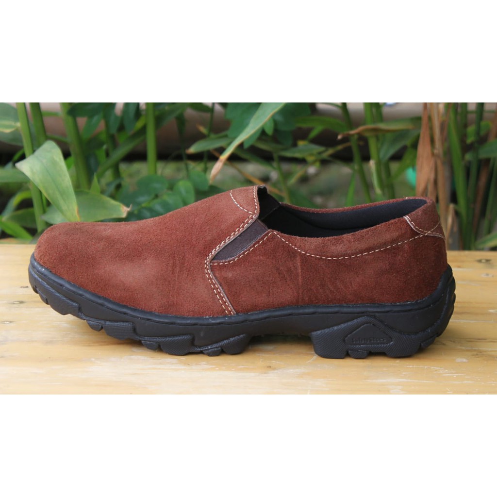 Sepatu Kulit Asli Kasual Pria Rasheda 011  Big Size