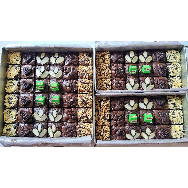 

FUDGY BROWNIES 20x20 shiny crush brownies sekat brownies lumer