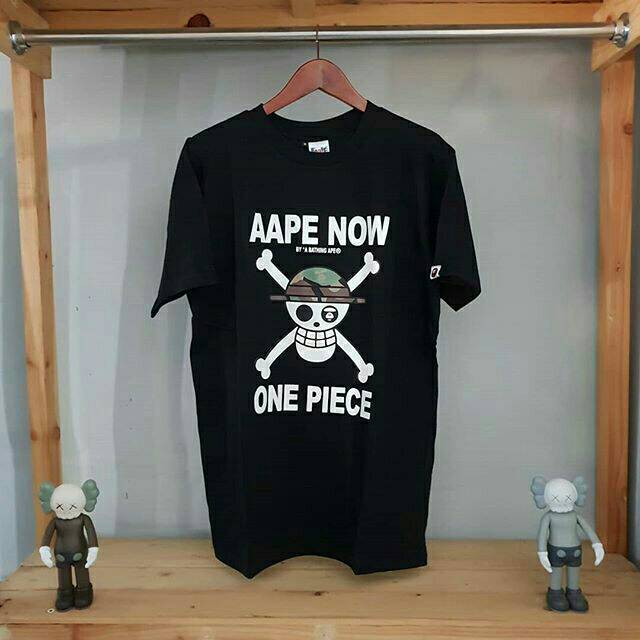 Kaos bape x one piece