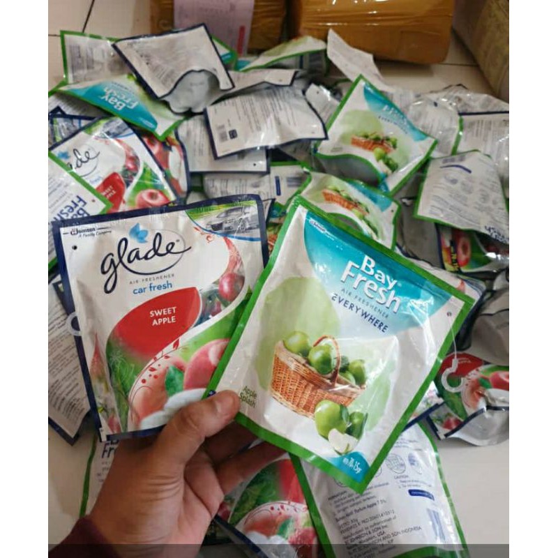 pengharum ruangan glade & bay fresh