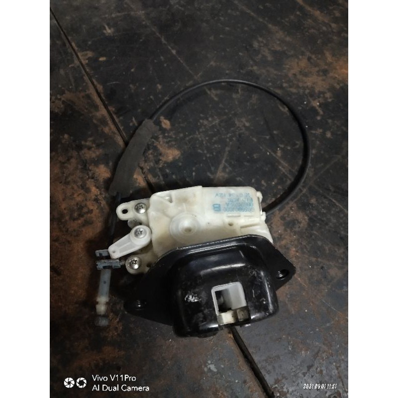 Doorlock Door Lock Pintu Bagasi Nissan Grand Livina Original