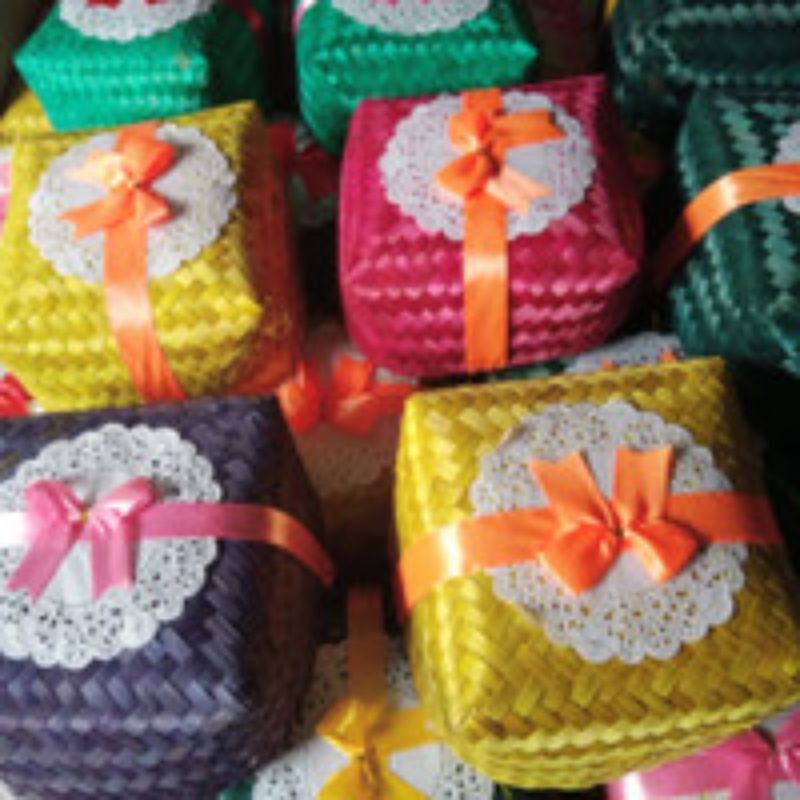 

besek warna II Besek pita II besek hampers