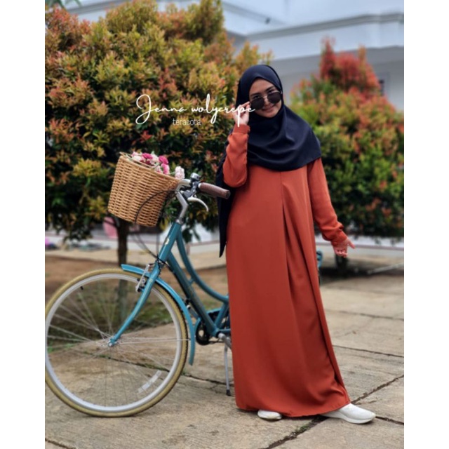 Jenna wollycrepe simply of aegea (SAE)