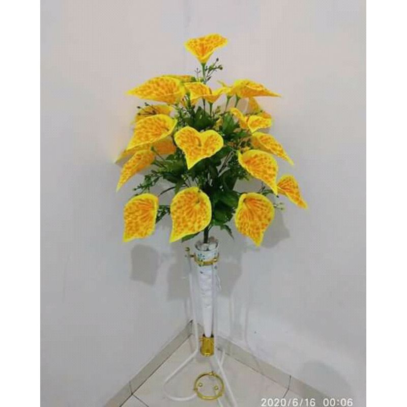 COD,Bunga artifisial  sudut Aron pandan +pot standing Besi.bunga pojok-Kuning