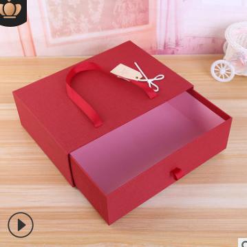 

Premium Product!!! Gift Box Merah / Red / Hampers Kotak Kado Hadiah Natal Imlek - Paling Dicari