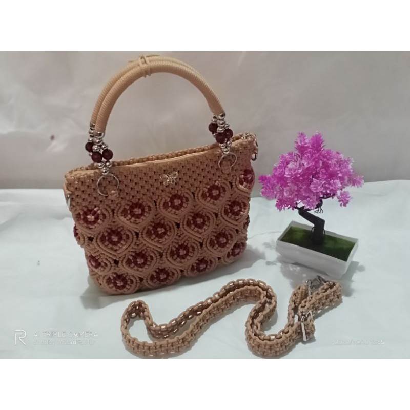 Tas talikur motif hati