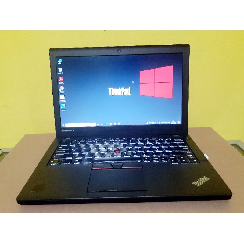 Ultrabook Lenovo Thinkpad X250 i5-5200U RAM 8GB SSD 256GB Keyboard Backlight