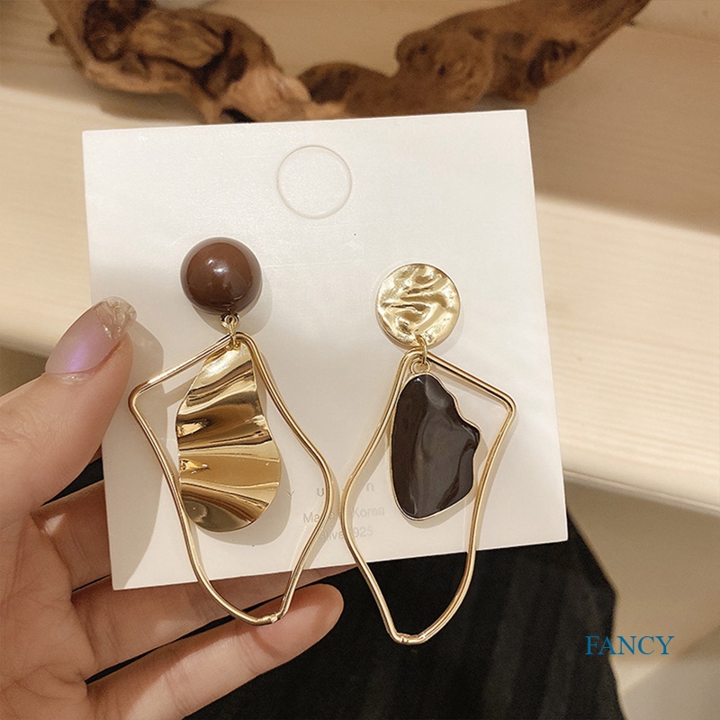 Anting Klip Bentuk Bulat Geometris Tidak Menusuk Bahan Logam Gaya Retro Korea Untuk Wanita