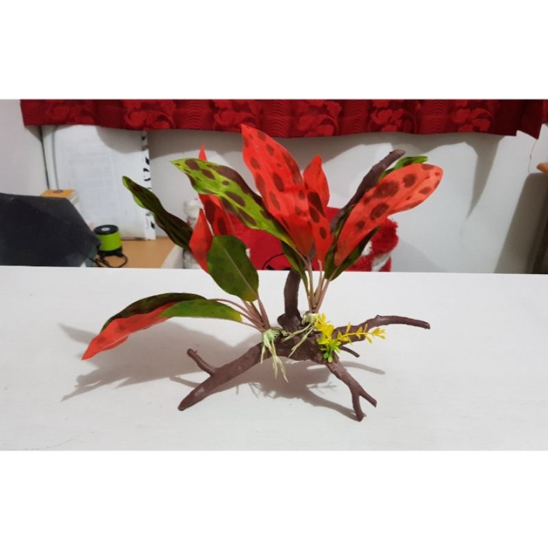 Fishland Dekorasi Aquarium Tanaman Palsu