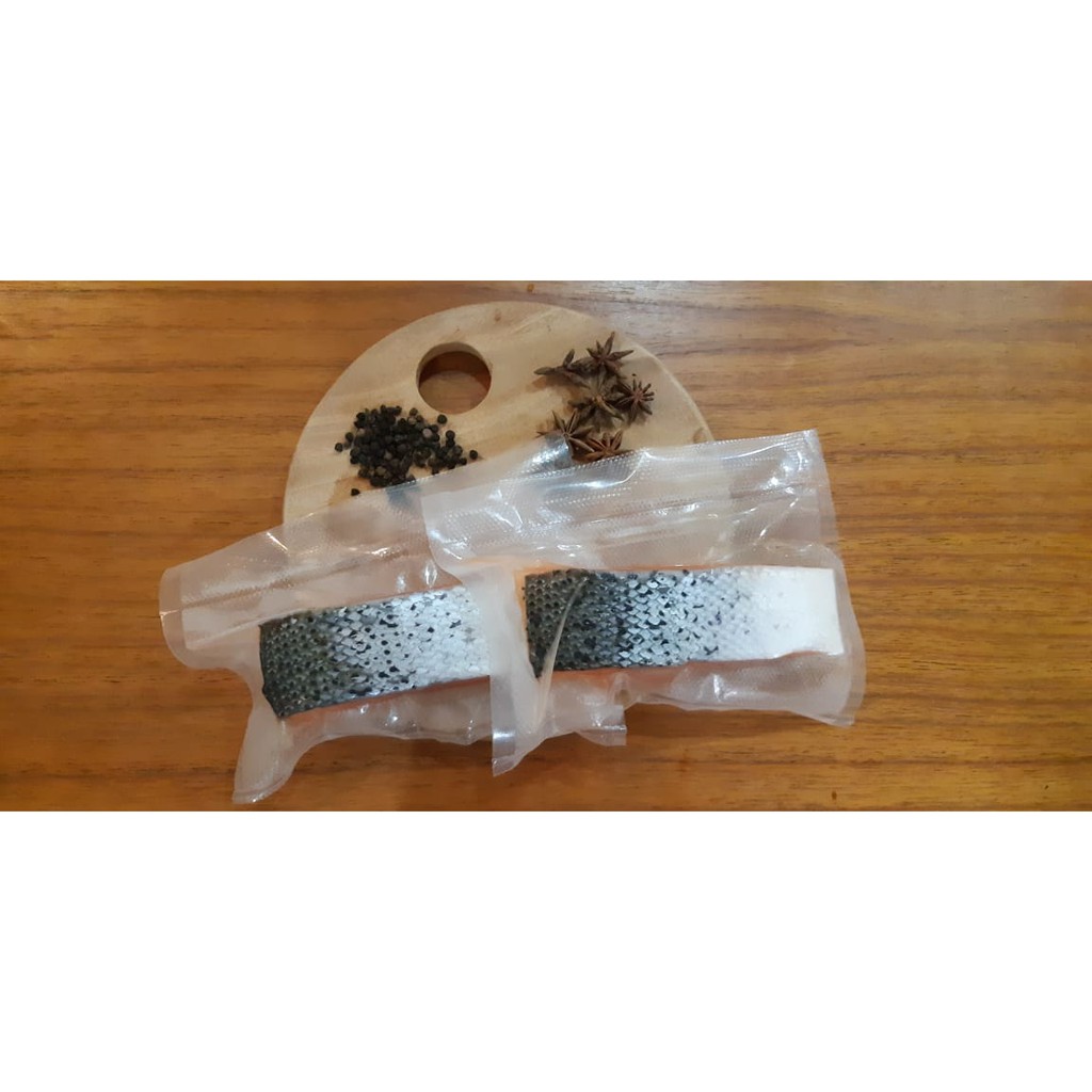 

Salmon Fillet Fresh/Norwegian Salmon/205-215gr