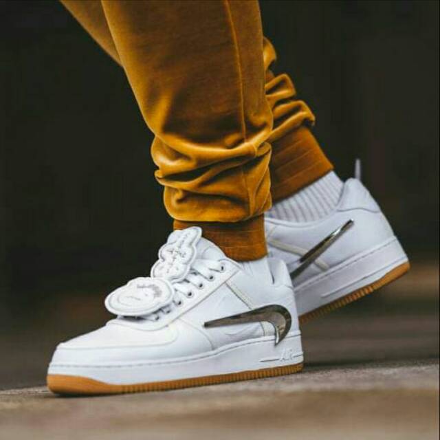 travis air force white