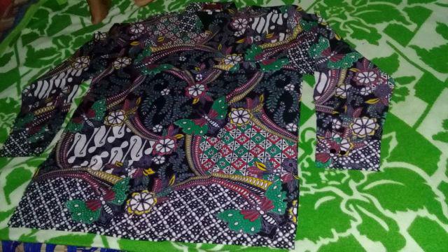 Batik Solo Kupu Ungu Kemeja Panjang Pria Katun Halus Sragenan Full Furing