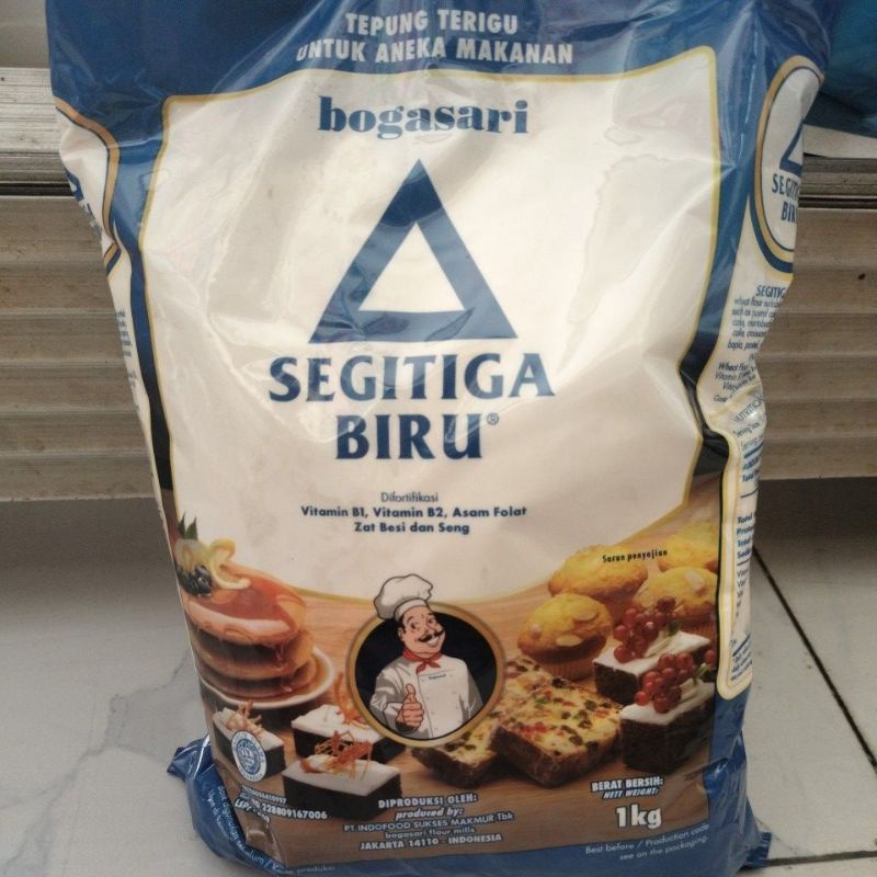 

Tepung Terigu Segitiga Biru 1 Kg